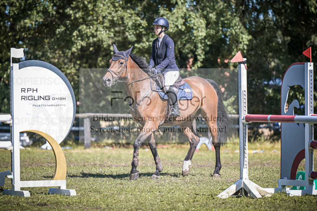 DOS_0167 | Entdecke hochwertige Reitturnierfotos von Foto Oger. Professionell, emotional und authentisch – jetzt Lieblingsmomente im Shop bestellen.Deutschlandweite Turnierfotografie. - Realisiert mit Pictrs.com
