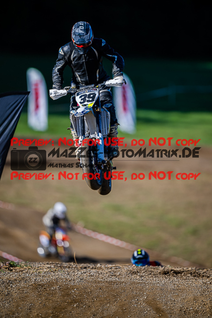 MaZZes_FotoMatrix_220903_9675 | S3