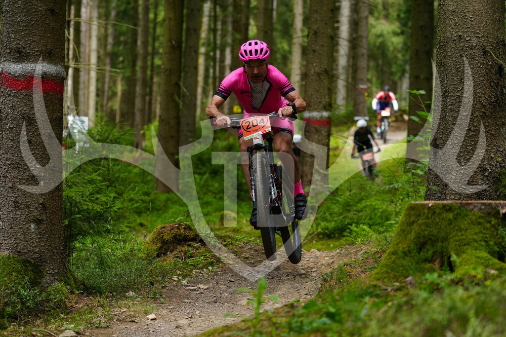 FC100425 | Fotogalerie der Treibjagd im Dunkelwald - Dein MTB Etappenrennen im Erzgebirge - Realisiert mit Pictrs.com