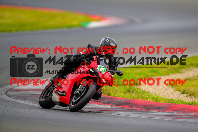 MaZZes_FotoMatrix_240724_6007705_8482 | GRUEN