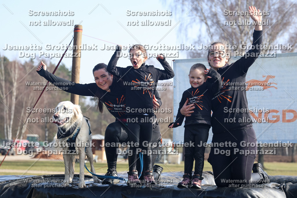 Dog Paparazzi - Strongdog North Mrz26-1434 | Dog Paparazzi Jeanette Grottendiek Fotografie & Videografie - Realisiert mit Pictrs.com