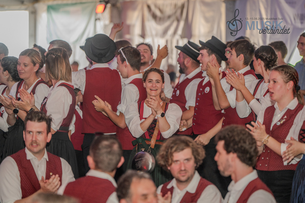 DSC_6082 | "Fussifoto.com – Ihr Ansprechpartner für hochwertige Fotografie! Entdecken Sie kreative Bilder und professionelle Dienstleistungen. Kontaktieren Sie uns für Ihre Projekte!"