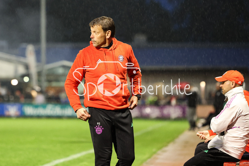 TSV Buchbach - FC Bayern Amateure | amateure Trainer Holger SEITZ ist unzufrieden mit der Partie in Buchbach