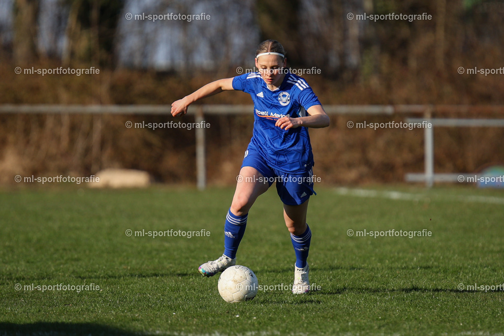 Fußball I Frauen I Saison 2025/2026 I Oberliga Schleswig-Holstein I 14. Spieltag I Merkur Hademarschen - SSC Hagen Ahrensburg | ml-sportfotografie - Realisiert mit Pictrs.com