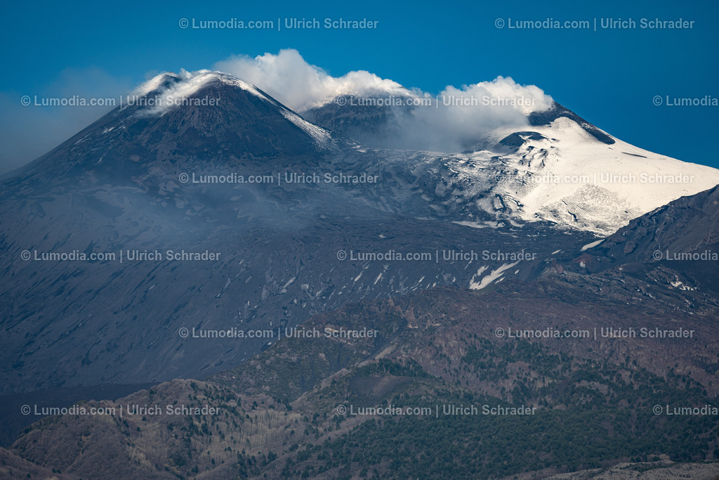 10039-10001 - Ätna _ Sizilien | Stockfoto und Bilderpool mit Bildmaterial aus Deutschland, dem Harz, Halberstadt, Quedlinburg, Wernigerode und weltweit. Qualitativ hochwertige und professionelle Fotos anschauen und kaufen. - Realisiert mit Pictrs.com