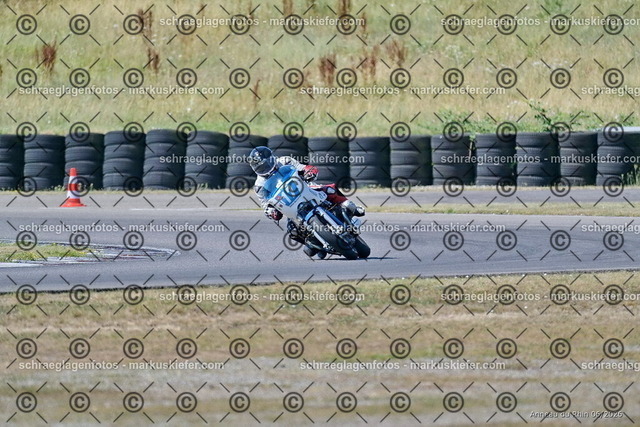 26bc03-0472 | markuskiefer.com - Realisiert mit Pictrs.com