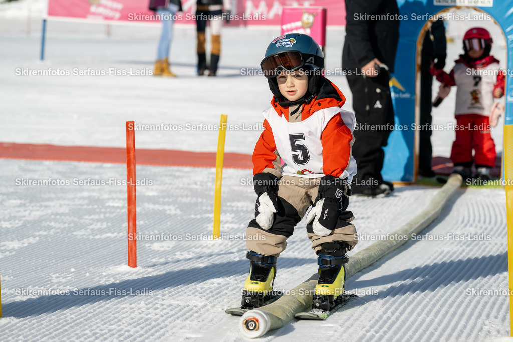 SRS_12.12.2025_0011 | SRS_12.12.2025_0011 - Realisiert mit Pictrs.com