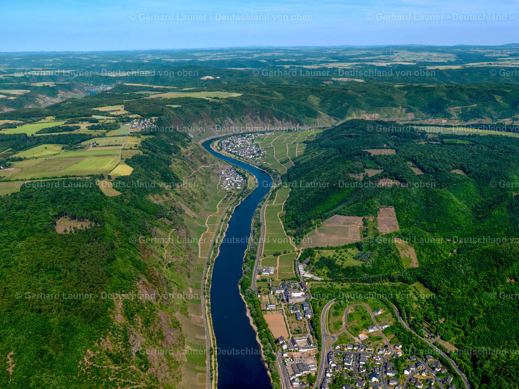 3114287 | Weingebiete an den Hängen der Mosel zw. Sehl undErnst