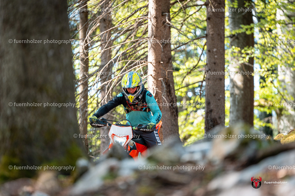 fuernholzer_250501-C2-130 | Fotografische Impressionen von der Red Stag Enduro Extreme by fuernholzer-photography.com. Endurosport in Österreich fotografisch festgehalten von fuernholzer. Auftragsfotografie für Private, Gewerbefotos und Industriefotografie. Eventfotografie, Sportfotografie und Motorsportfotografie. Anbieter von Fotoworkshops, Fototraining, fotografischen Vorträgen und Fotoseminaren.