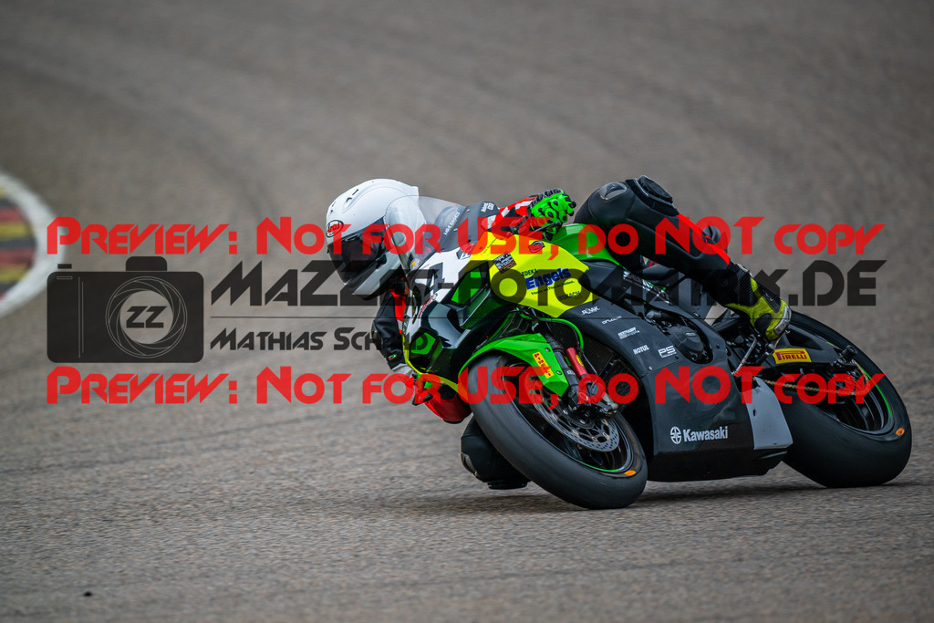 MaZZes_FotoMatrix_240503_6007705_6898 | STK1000