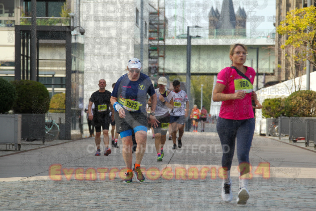 250920_1504_EV4_8023 | Sportfotografie im Rhein-Sieg Kreis, Köln, Bonn, NRW, Rheinland Pfalz, Hessen, etc. Unser Tätigkeitsfeld umfasst den Laufsport vom Volkslauf über den Marathon, Duathlon, Triathon bis zum Ultralauf wie Kölnpfad Ultra oder Schindertrail.