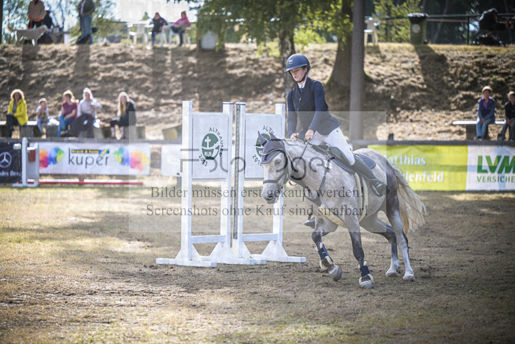 DOS_0117 | Entdecke hochwertige Reitturnierfotos von Foto Oger. Professionell, emotional und authentisch – jetzt Lieblingsmomente im Shop bestellen.Deutschlandweite Turnierfotografie. - Realisiert mit Pictrs.com
