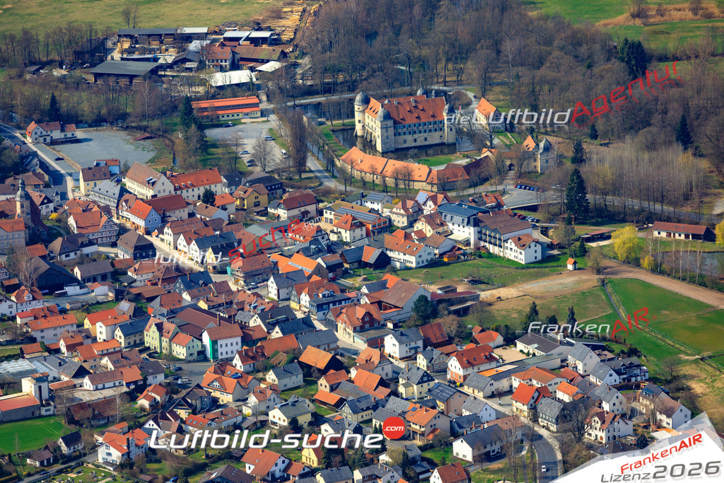 Die Luftbildaufnahme Mitwitz -  wurde 2019 mittels Flugzeug (keine Drohne) erstellt. Perfekte Schärfe und Druck- Ergebnisse- Garantiert!