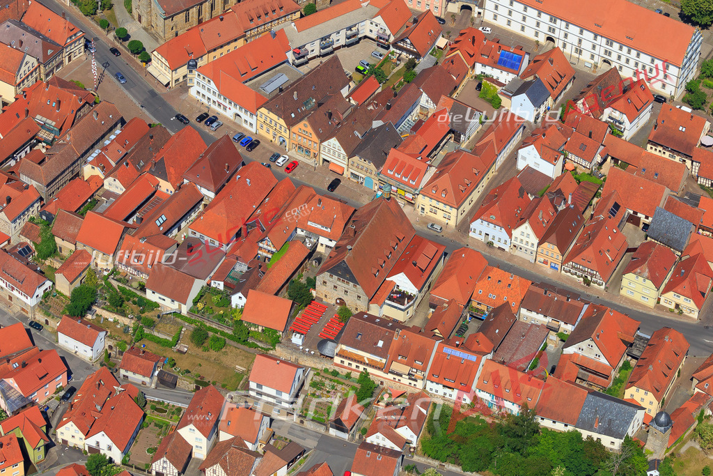 Luftbild von Altes-rathaus Ebern - Luftaufnahme wurde 2015 von https://frankenair.de mittels Flugzeug (keine Drohne) erstellt - die Geschenkidee