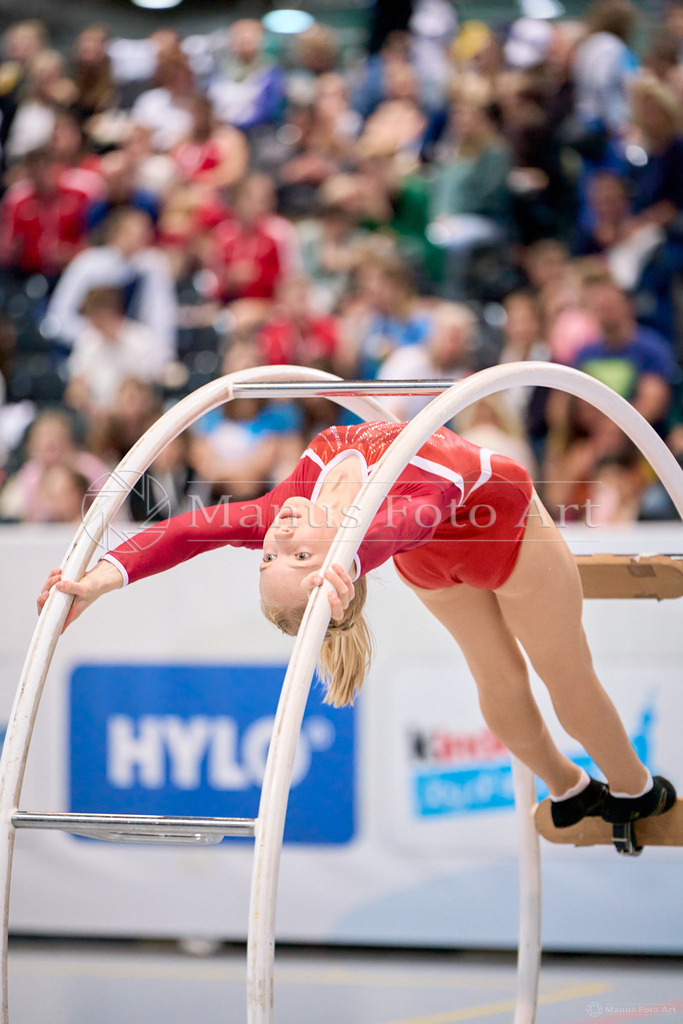 A-DSC04111 | Professionelle Sportfotografie in Hamburg, Schleswig-Holstein und Niedersachsen – spezialisiert auf Rhönrad, Geräteturnen, Leistungsturnen und rhythmische Sportgymnastik. Bundesweite Begleitung von Rhönrad-Events. Jetzt Sport-Fotos - Realisiert mit Pictrs.com