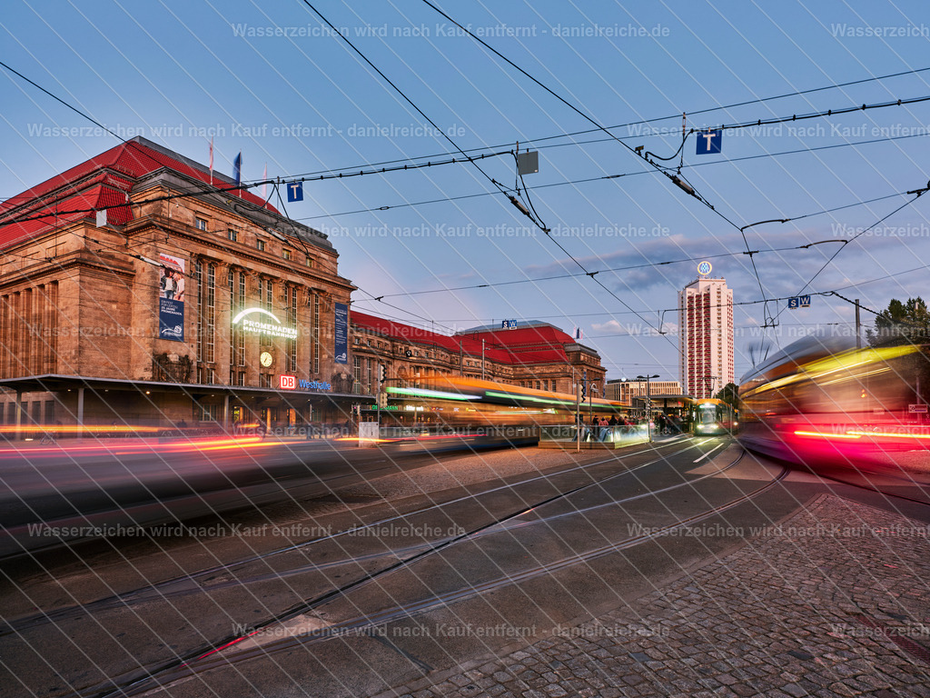 Promenaden Hauptbahnhof Leipzig Westseite Außenansicht Herbst 2022 | Promenaden Hauptbahnhof Leipzig Westseite Außenansicht Herbst 2022 - Realisiert mit Pictrs.com