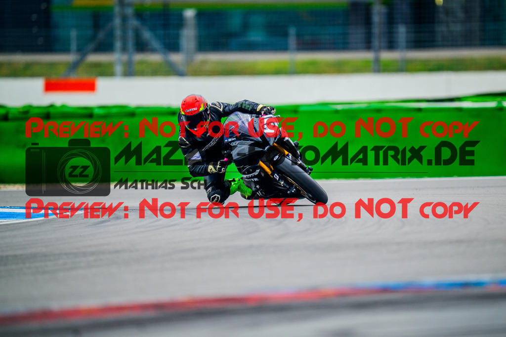 MaZZes_Fotomatrix_20260404_6007705_7666 | Fotograf Mathias Schmid
Sportfotograf,
Eventfotograf,
Hochzeitsfotograf,
Portraitfotograf