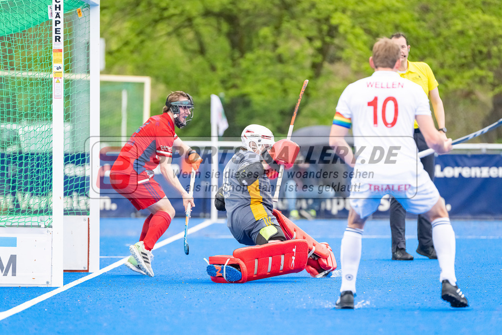 HK_20230422_107195 | 1. Bundesliga Herren Crefelder HTC - Düsseldorfer HC am 22.4.2023 Krefelder HTC ( CHTC ), Krefeld , Zickler Anton Torwart ( Düsseldorfer HC #32 )