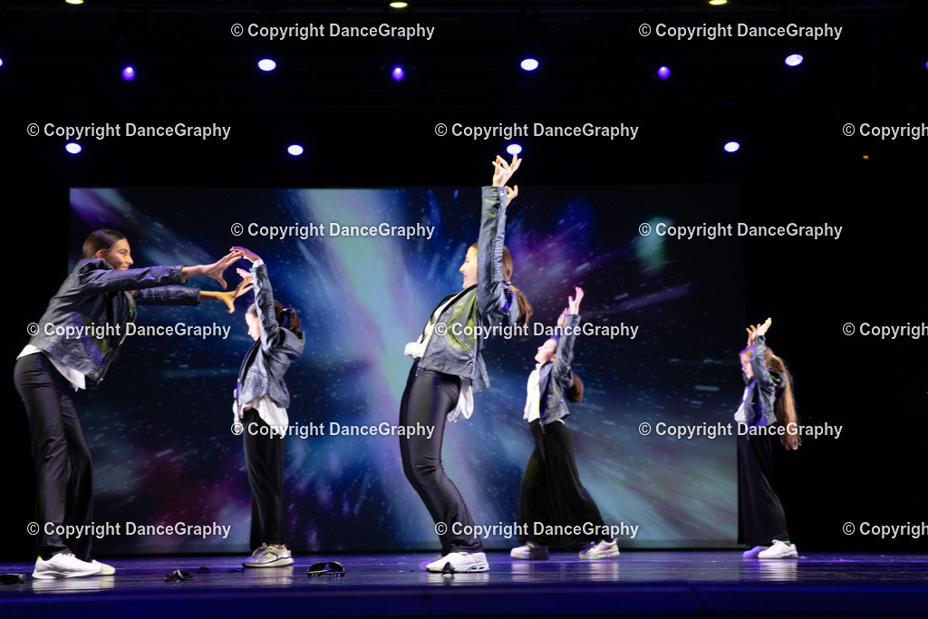 GPHY6424 | DanceGraphy - Realisiert mit Pictrs.com