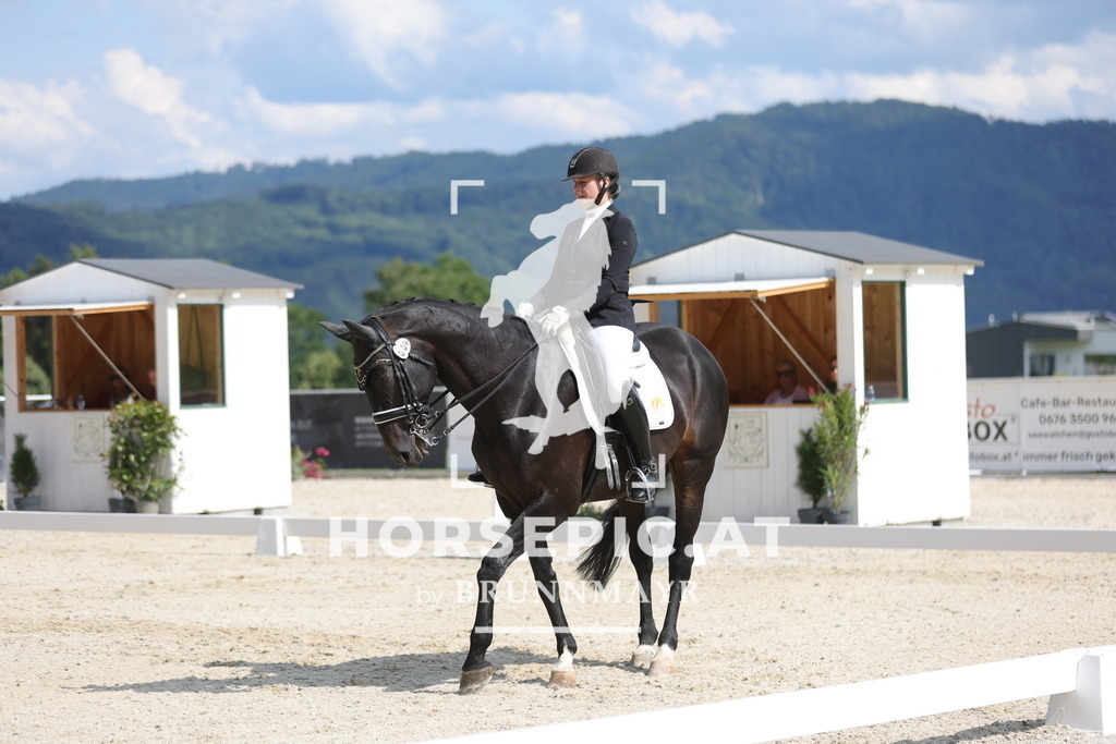0P6A2024 | Willkommen bei Brunnmayr - Design & Fotografie – Ihrem Spezialisten für Reitturniere und Pferdeveranstaltungen in Oberösterreich, Salzburg und Bayern! Seit über 17 Jahren sind wir leidenschaftlich dabei.