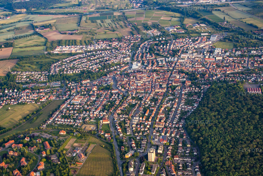 Luftbild: Ortsansicht von Norden in Wiesloch im Bundesland Baden-Württemberg in Deutschland. Foto: IMG_66389.jpg vom 30.05.2014 durch Werner Riehm/FLY-FOTO.de