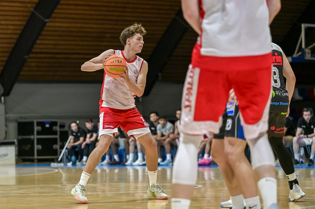 rsk_094 | Fotos von Basketballspielen aus dem Raum NRW fotografiert von Gero Mueller-Laschet und Daniel Schaefer - Realisiert mit Pictrs.com