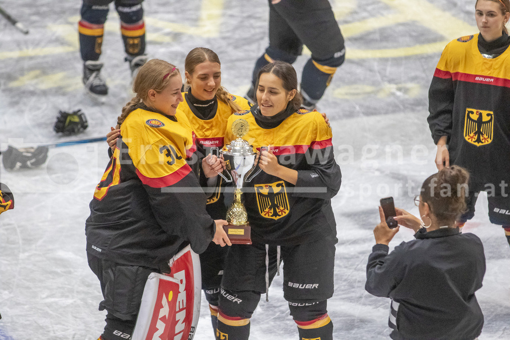 Dameneishockey | Dameneishockey, U18 Turnier am 31.08.2024 in Spittal (Eis-Sport-Arena - Sportzentrum Spittal), Austria, (Photo by Ernst Krawagner sport-fan.at) - Realisiert mit Pictrs.com