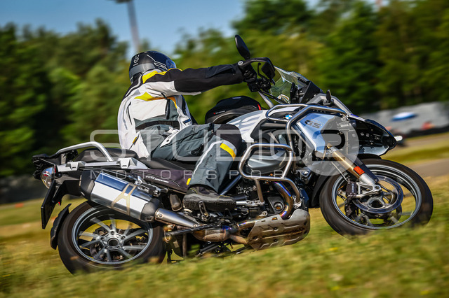 0888-260530DCB-038_888 | Deine Full-Service-Agentur für ✔️Videoproduktionen und ✔️Motorsportfotografie Jetzt Angebot anfragen!