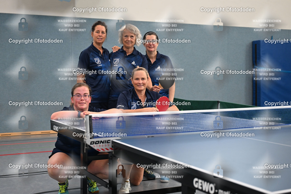 DSC_0005 | Hinten von links: Liane Frerichs-Janssen, Heike Wolfteich, Birgit Schubert / Vorne von links: Maira Gerdes, Helga Coordes