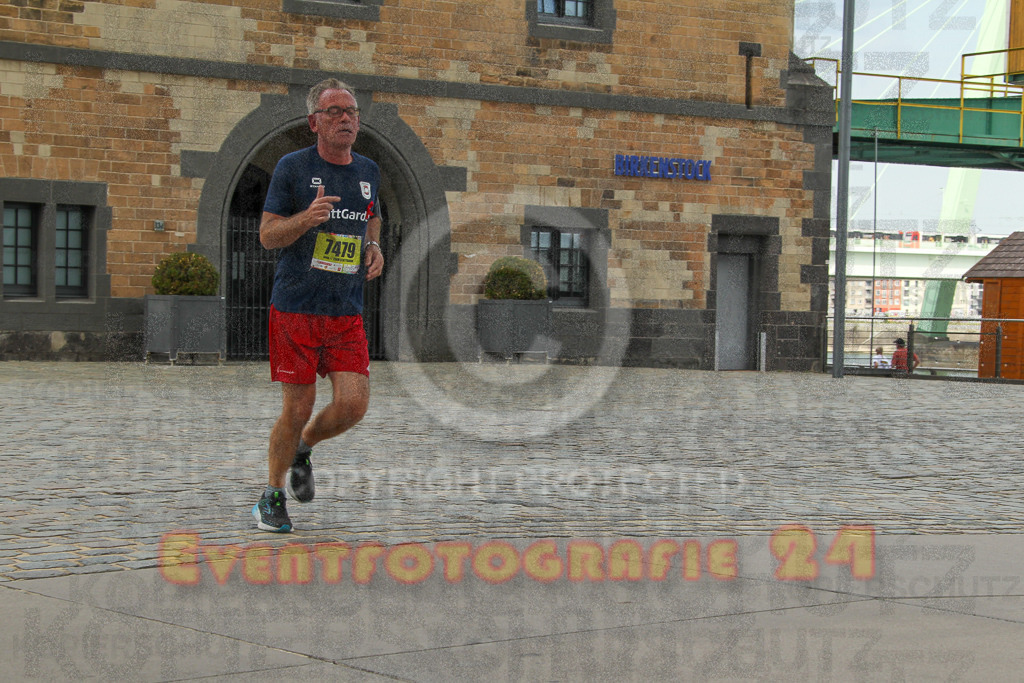 250920_1522_EV4_8596 | Sportfotografie im Rhein-Sieg Kreis, Köln, Bonn, NRW, Rheinland Pfalz, Hessen, etc. Unser Tätigkeitsfeld umfasst den Laufsport vom Volkslauf über den Marathon, Duathlon, Triathon bis zum Ultralauf wie Kölnpfad Ultra oder Schindertrail.