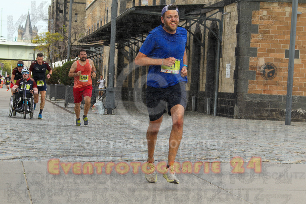 250920_1322_EV4_5339 | Sportfotografie im Rhein-Sieg Kreis, Köln, Bonn, NRW, Rheinland Pfalz, Hessen, etc. Unser Tätigkeitsfeld umfasst den Laufsport vom Volkslauf über den Marathon, Duathlon, Triathon bis zum Ultralauf wie Kölnpfad Ultra oder Schindertrail.