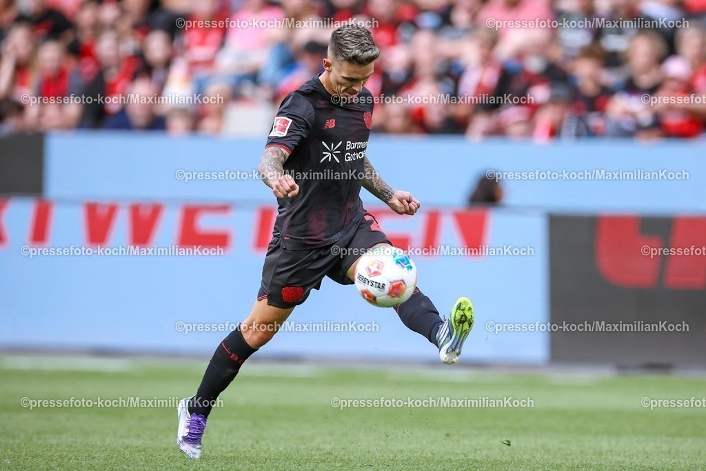 B0405082501064 | 05.08.2025, Fußball, Bayer 04 Leverkusen - Pisa Sporting Club, Testspiel, Saisoneröffnung in der BayArena, Saison 2025 2026: Robert Andrich (Bayer04 #08)  DFB regulations prohibit any use of photographs as image sequences and or quasi-video.