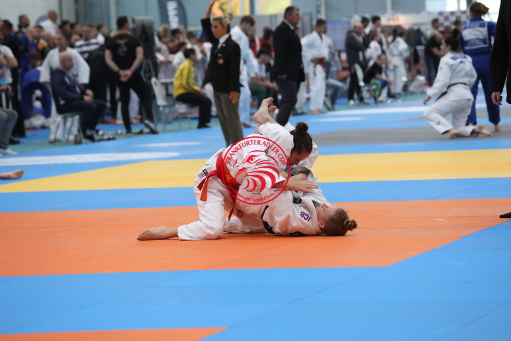 1J7A3333 | Fotos vom Adler Cup - Pictures from Adler Cup

Hier findet Ihr alle Eindrücke und großen Momente der Adler Cup Wochenenden. Here you will find all impressions and great moments of the Adler Cup weekends. - Realisiert mit Pictrs.com