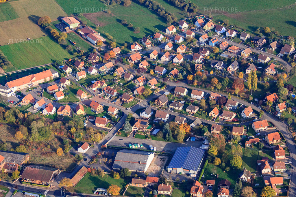 Luftbild: Rue André Maginot in Lembach im Bundesland Bas-Rhin in Frankreich.Foto: IMG_54084.jpg vom 21.10.2012 durch Werner Riehm/FLY-FOTO.deAuflösung des Originals: 4752 x 3168 px