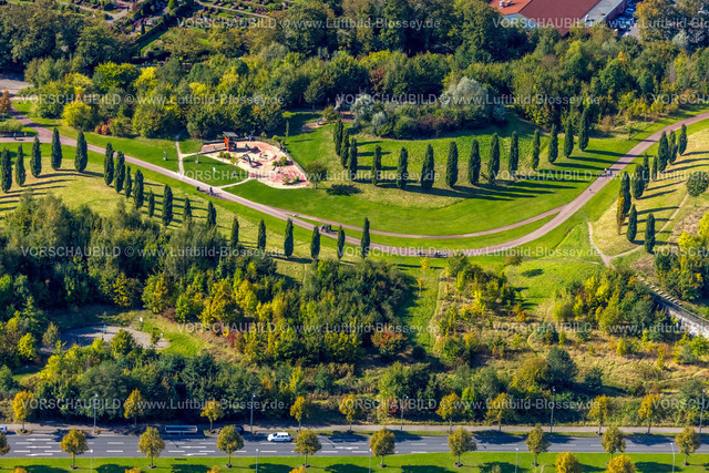 Essen241001062 | Luftbild, Spielplatz, Baumreihe und Gartenanlagen im Krupp-Park, Westviertel, Essen, Ruhrgebiet, Nordrhein-Westfalen, Deutschland