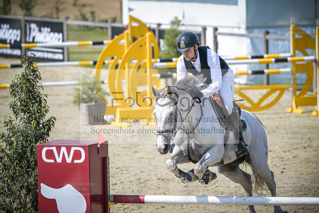 DOS_2385 | Entdecke hochwertige Reitturnierfotos von Foto Oger. Professionell, emotional und authentisch – jetzt Lieblingsmomente im Shop bestellen. - Realisiert mit Pictrs.com