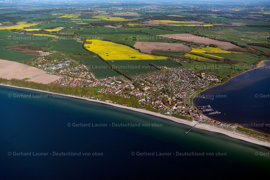 3801389 | RERIK 08.09.2021 Ortsansicht an der Meeres-Küste der Ostsee in Rerik an der Ostseeküste im Bundesland Mecklenburg-Vorpommern, Deutschland. // Townscape on the seacoast of Baltic Sea in Rerik at the baltic coast in the state Mecklenburg - Western Pomerania, Germany. Foto: Gerhard Launer