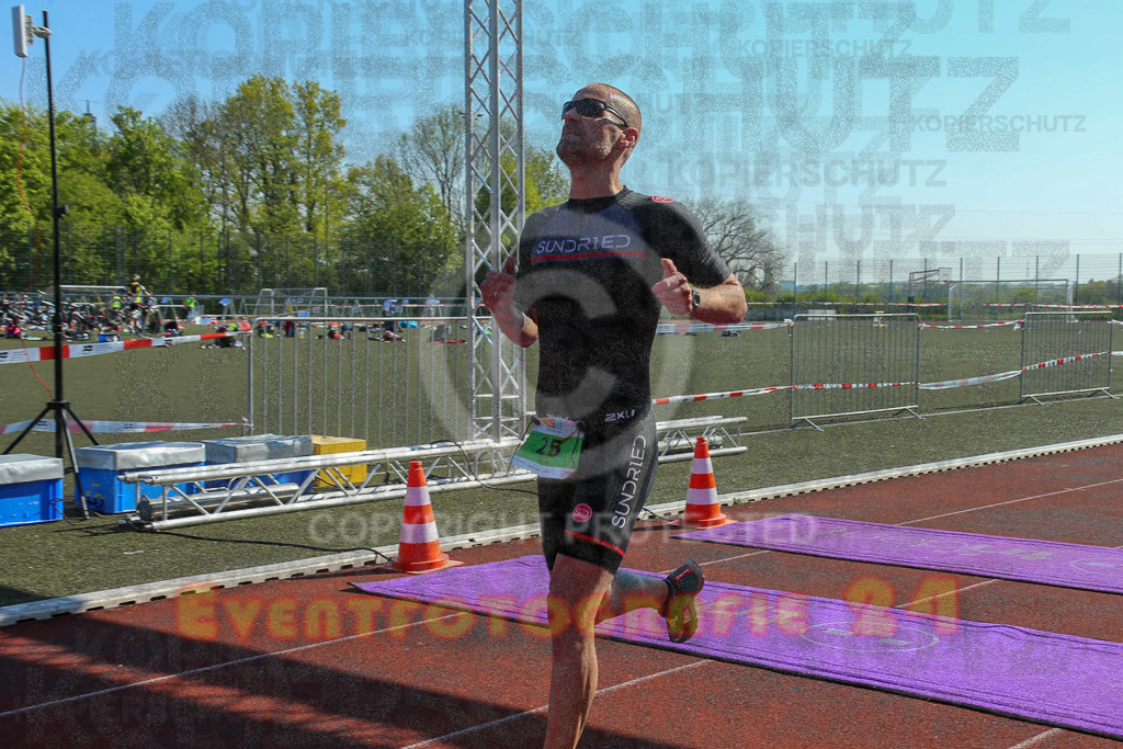 220424_1049_EX1_4155 | Sportfotografie im Rhein-Sieg Kreis, Köln, Bonn, NRW, Rheinland Pfalz, Hessen, etc. Unser Tätigkeitsfeld umfasst den Laufsport vom Volkslauf über den Marathon, Duathlon, Triathon bis zum Ultralauf wie Kölnpfad Ultra oder Schindertrail.