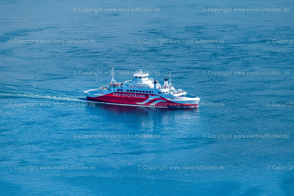 Sylt_List_Sylt_Fähre_Limasol_Frs_Reederei_ELS_8941130822 | LIST 13.08.2022 Fahrt eines Fähr- Schiffes " Limassol " in List auf der Insel Sylt im Bundesland Schleswig-Holstein, Deutschland. // Ride a ferry ship " Limassol " in List at the island Sylt in the state Schleswig-Holstein, Germany. Foto: Martin Elsen