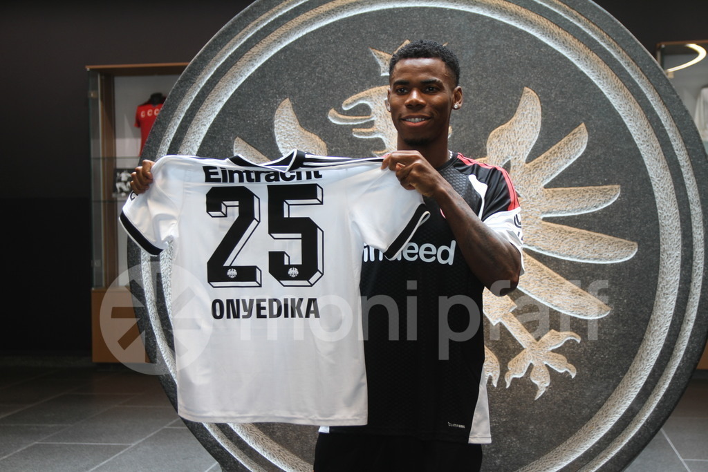 Raphael_Onyedika | Online-Shop | monipfaff.de - Realisiert mit Pictrs.com