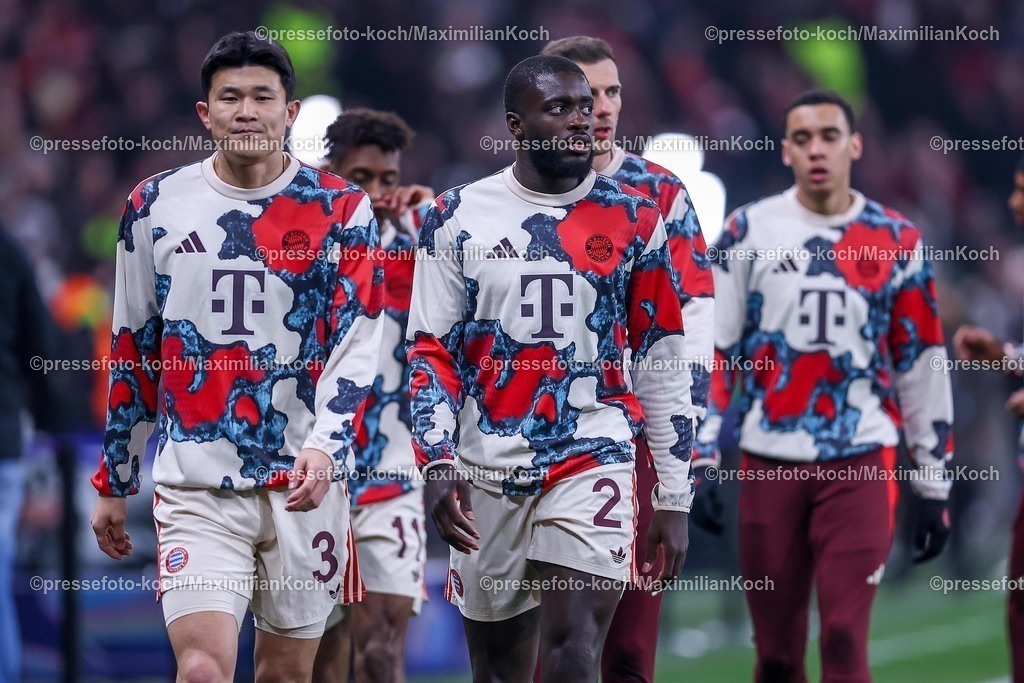 UCL11032502164 | 11.03.2025, Fußball, UEFA Champions League, Bayer 04 Leverkusen - FC Bayern München, Achtelfinale Rückspiel, BayArena, Saison 2024 2025: Min-jae Kim (FC Bayern #3) Kingsley Coman (FC Bayern #11) Dayot Upamecano (FC Bayern #2) Jamal Musiala (FC Bayern #42)DFB regulations prohibit any use of photographs as image sequences and or quasi-video.