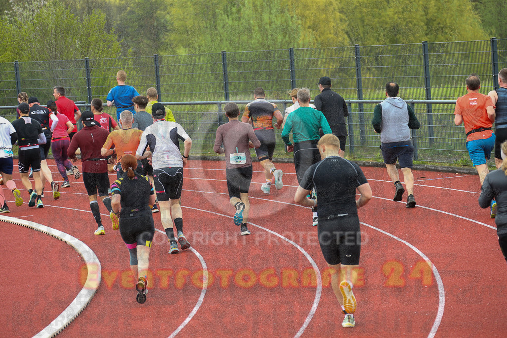 250413_1118_EX1_0118 | Sportfotografie im Rhein-Sieg Kreis, Köln, Bonn, NRW, Rheinland Pfalz, Hessen, etc. Unser Tätigkeitsfeld umfasst den Laufsport vom Volkslauf über den Marathon, Duathlon, Triathon bis zum Ultralauf wie Kölnpfad Ultra oder Schindertrail.