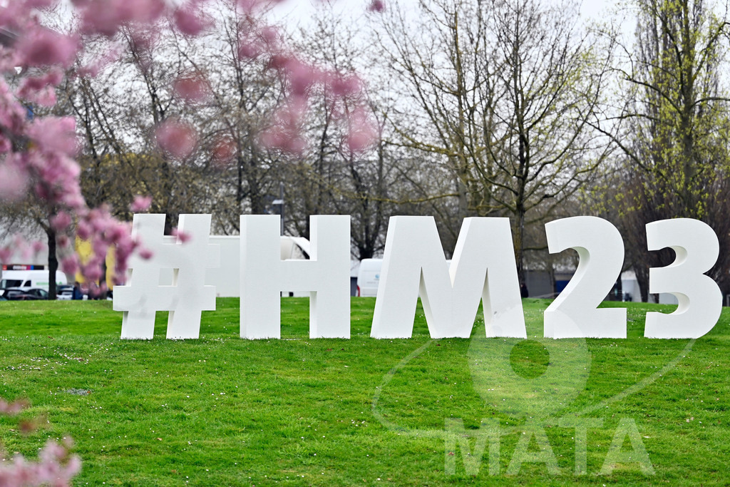 _DWA5604_k | Das Logo der Hannover Messe 2023 zu sehen am Rande des Eröffnungsrundgang der Hannover Messe 2023. Indonesien ist in diesem Jahr Partnerland der Hannover Messe. Hannover, 17.04.2023 - Realisiert mit Pictrs.com