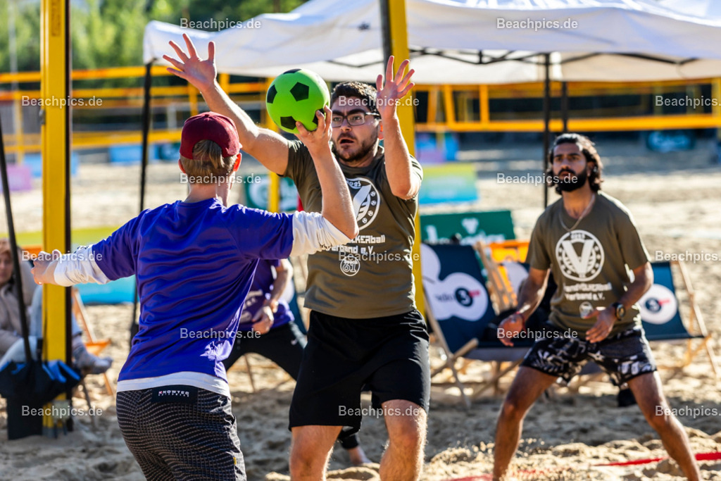2025-200082114-Strandvölkerball-WM_1 |  23.08.2025; Berlin Foto: Gerold Rebsch - www.beachpics.de