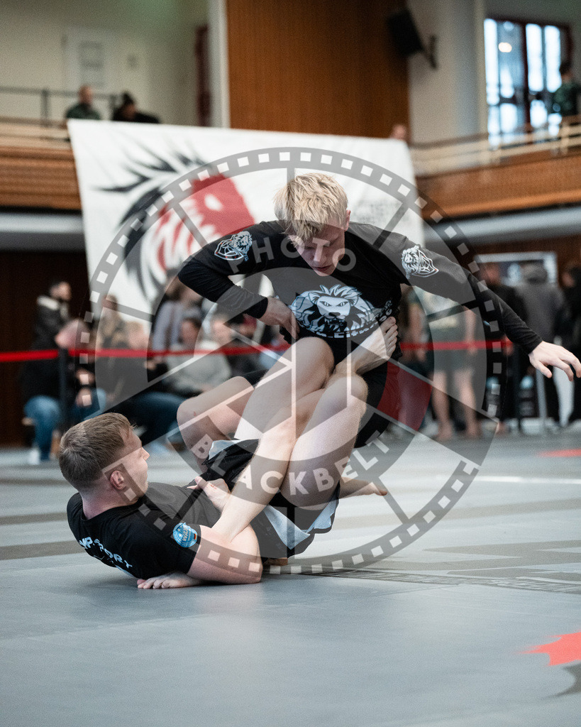 20251129PBB8478 | Fighters compete during the luta livre competition ILLCS XI winter edition on November 29, 2025 in Hannover, Germany.