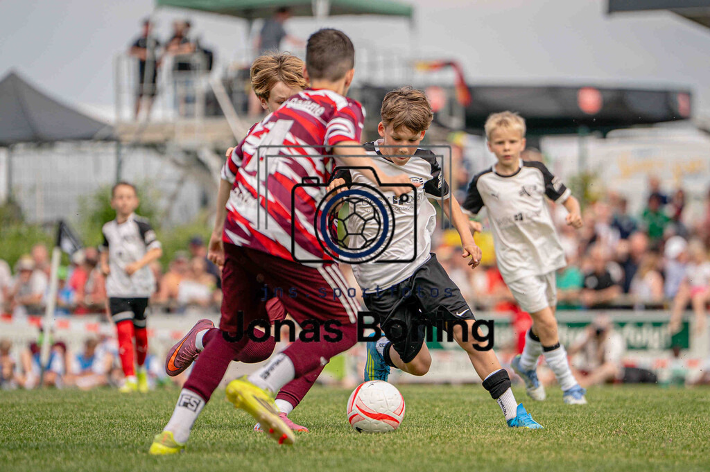 Fußball I E-Junioren I Saison 2025-2026 I OM-Cup Lüsche I Sonntag  I 24582 | jns.sportfotos - Realisiert mit Pictrs.com