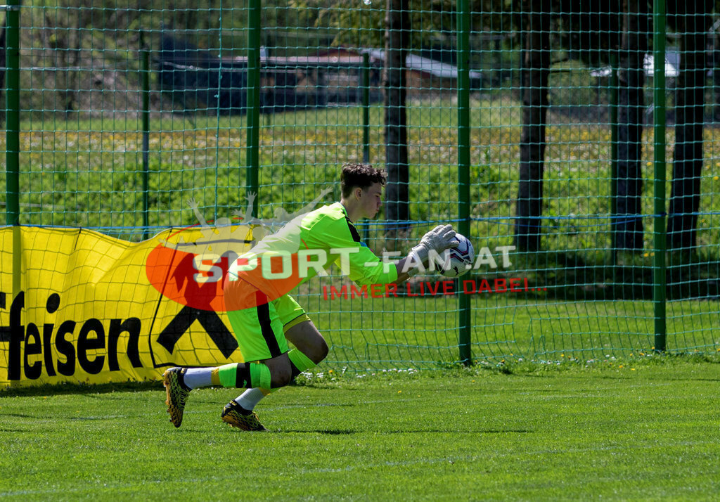 Portugal  U15 -Czech Republic U15 | TOBIAS KELLER (Czech Republic #1) ; Portugal  U15 -Czech Republic U15 am 29.04.2022 in Arnoldstein
(Sportplatz), AUSTRIA, (Photo by Ernst Krawagner sport-fan.at) - Realisiert mit Pictrs.com