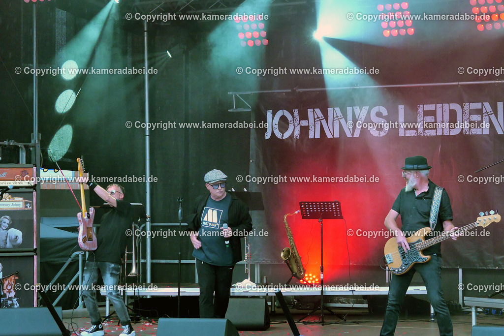 29.08.2025 Johnnys Leidenschaft bei den DIN Tagen 2025 | 29.08.2025 Johnnys Leidenschaft gibt auf der Altmarktbühne in Dinslaken bei den DIN Tagen 2025 ein Konzert. - Realisiert mit Pictrs.com
