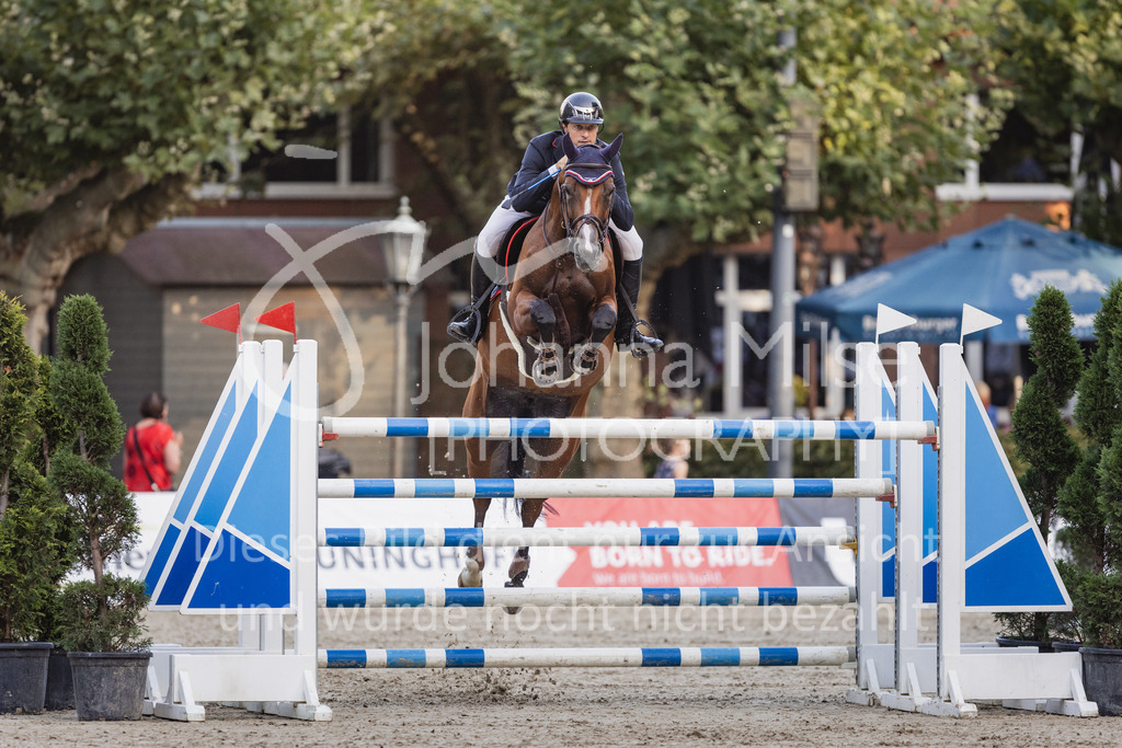 230909_OWLCh_Championat-581 | Deine schönsten Turniermomente als professionelle Fotos! Entdecke hochwertige Pferdesport-Fotografie im Online-Shop. Jetzt Fotos finden & bestellen!