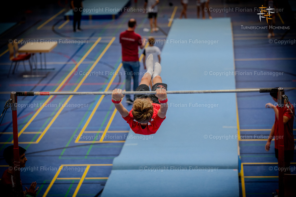 Promo-417 | "Fussifoto.com – Ihr Ansprechpartner für hochwertige Fotografie! Entdecken Sie kreative Bilder und professionelle Dienstleistungen. Kontaktieren Sie uns für Ihre Projekte!"